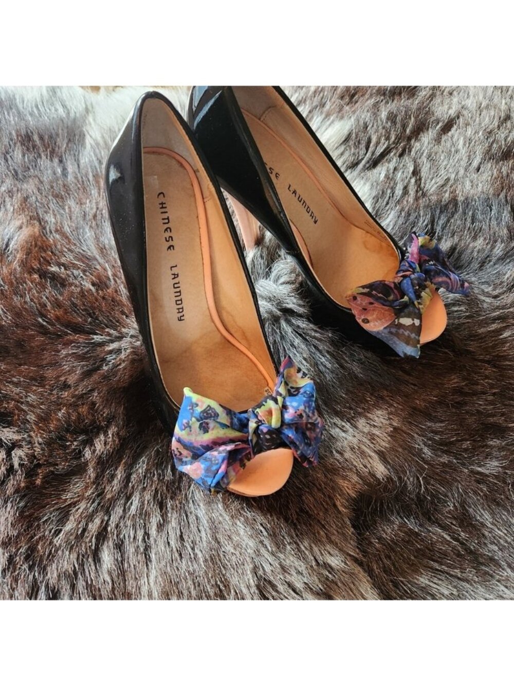 Chinese Laundry Black Patent Peep Toe Platform Pumps Floral Bow‎ Peach Heel 6.5